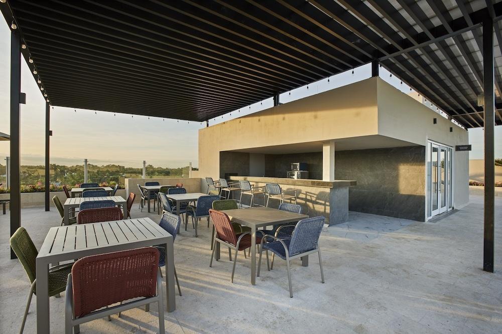 Residence Inn By Marriott Playa Del Carmen Exterior foto